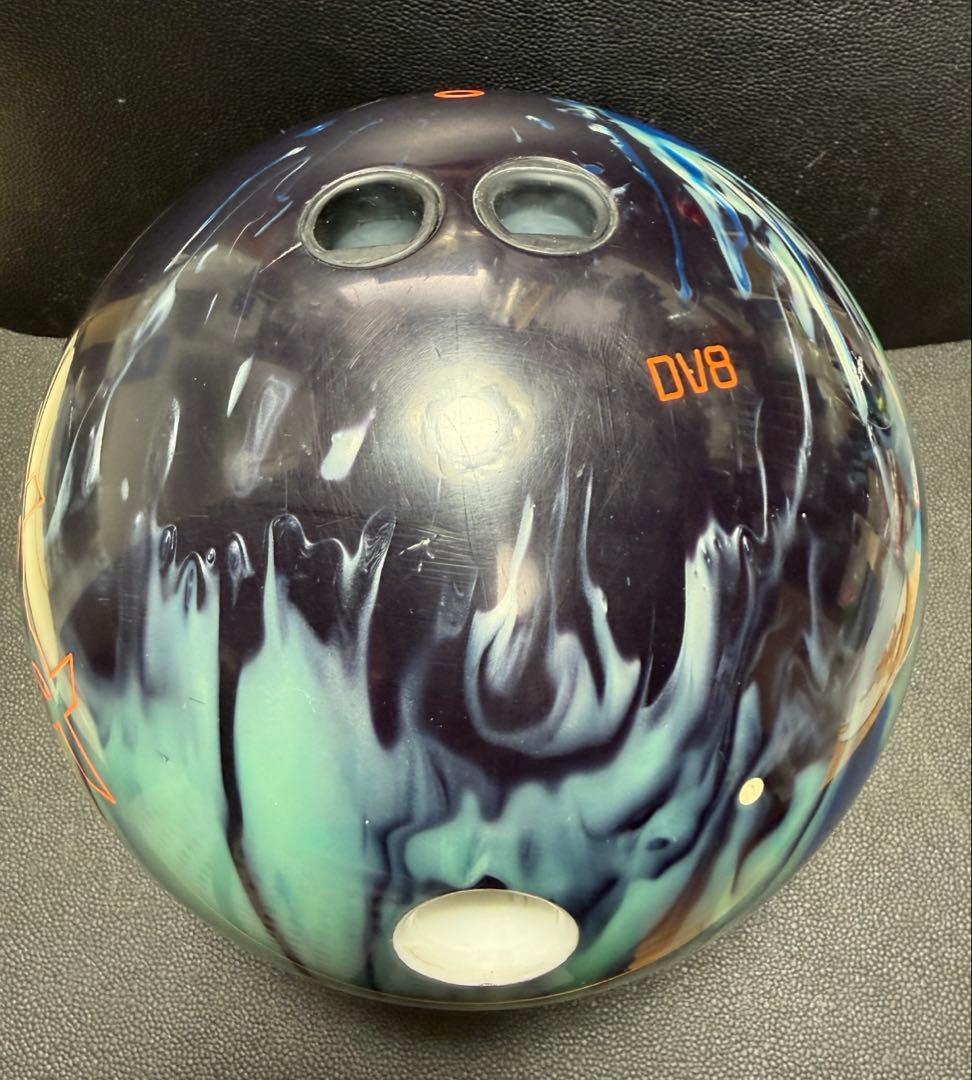 【美品】DV8 Mantra（マントラ）　15ポンド3オンス　専用クロス付き