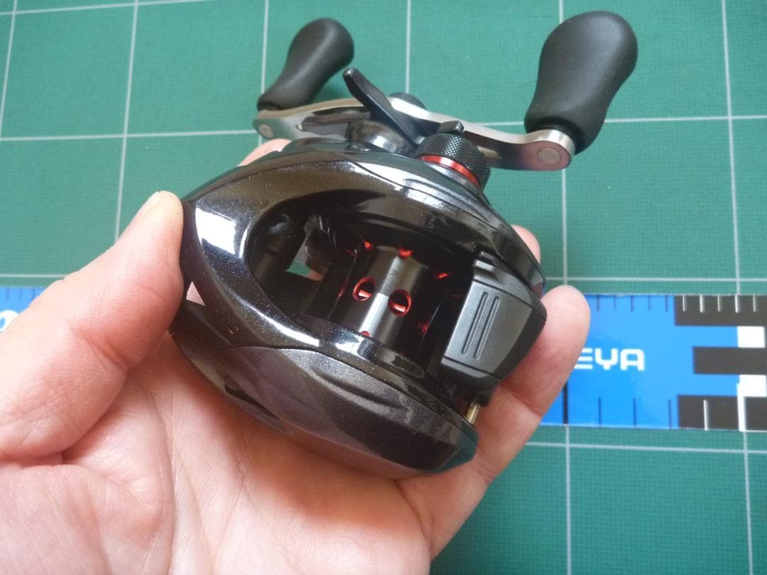 シマノ　カシータスMGL100HG　右ハンドル