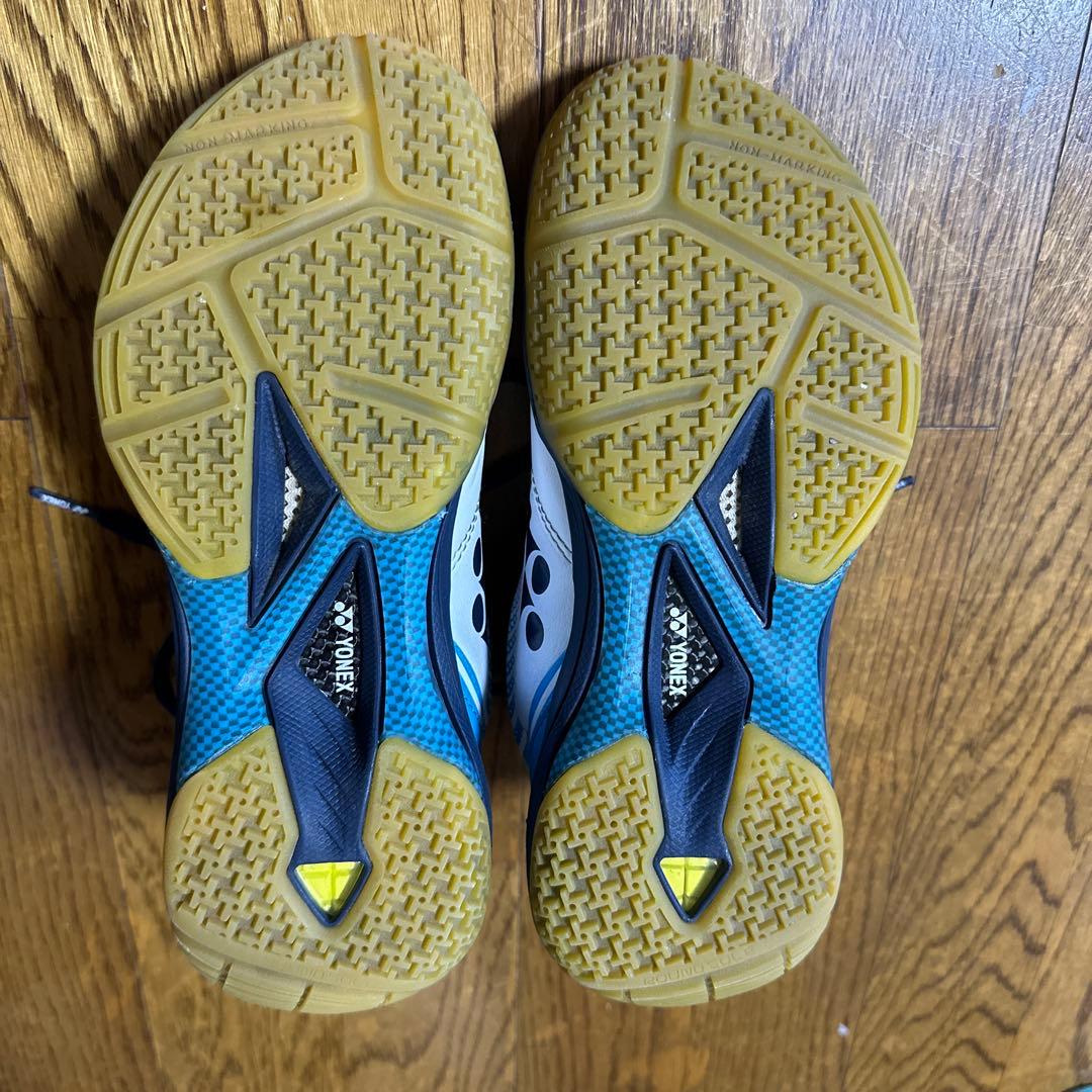 ヨネックス(YONEX) バドミントンシューズ パワークッション 65Z