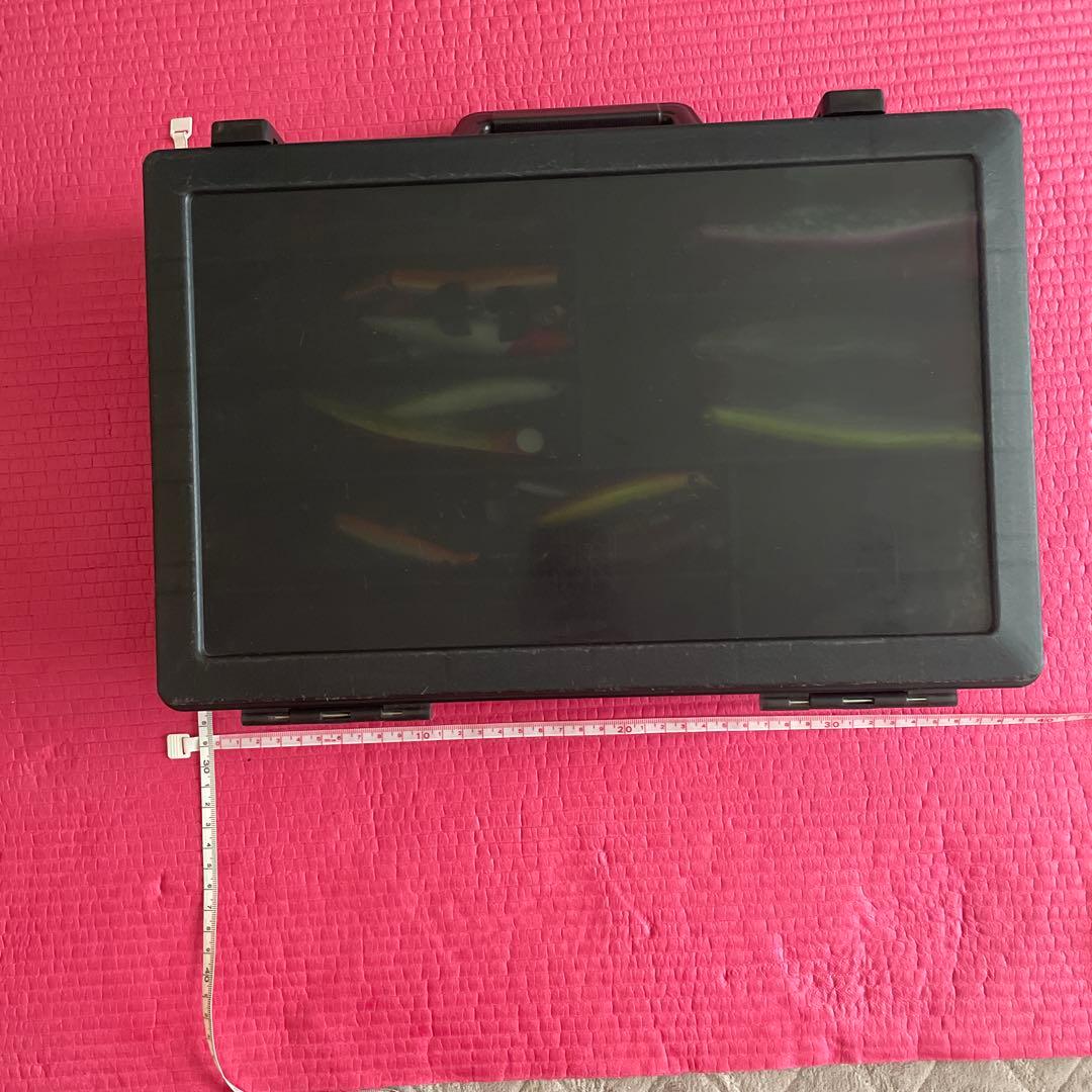 【中古】【全部で約35個】釣り用ルアー透明ケース入