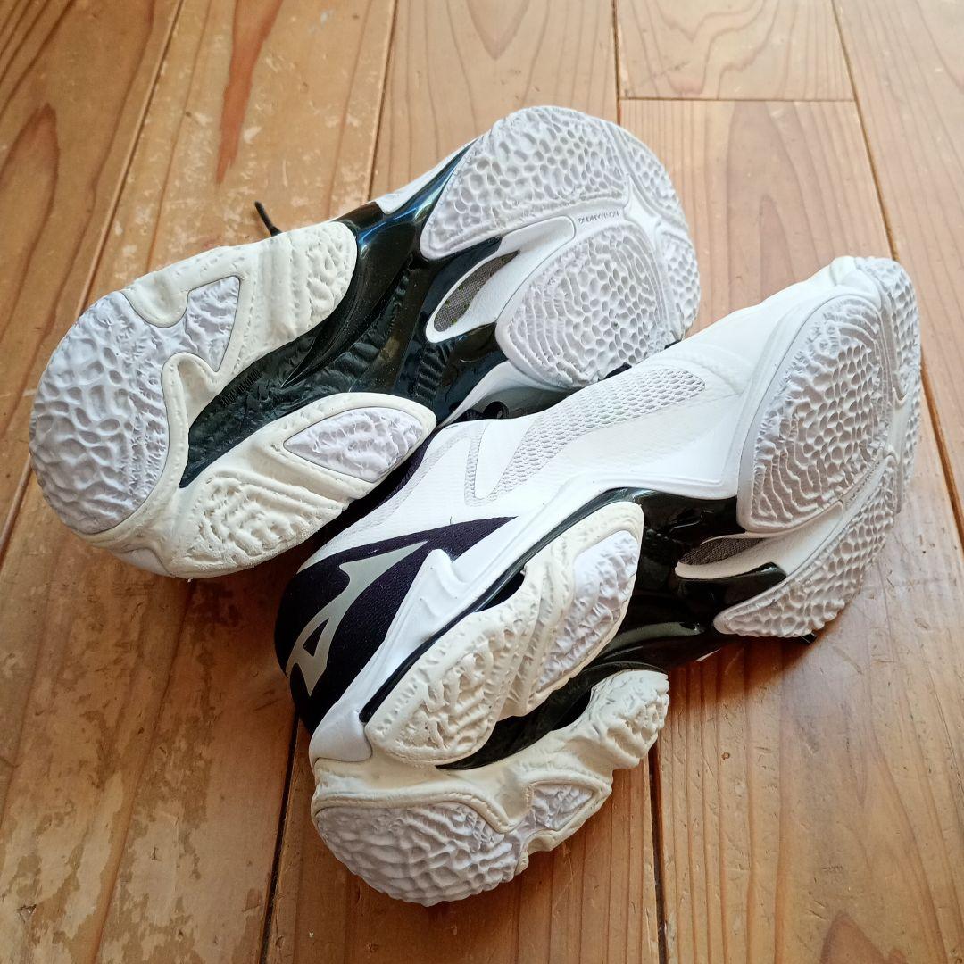 Mizuno バレーボール3E 23.0 wave lightning z8