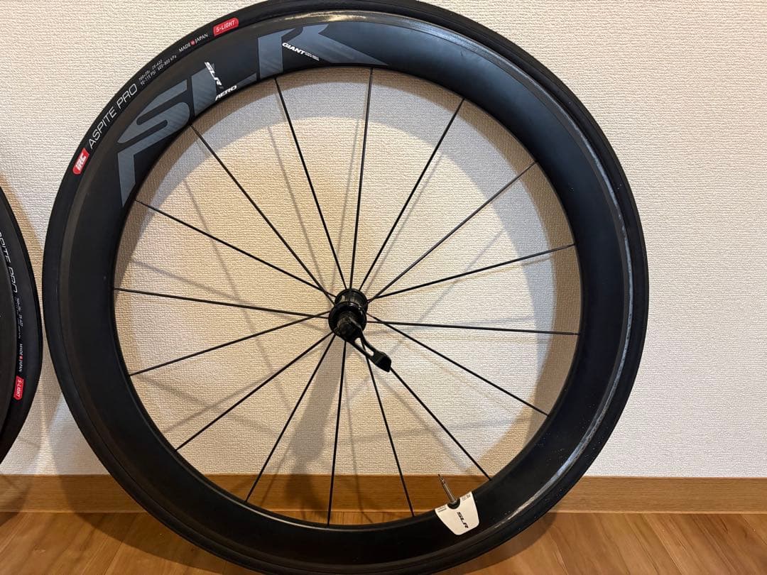 GIANT SLR1 AERO Carbonホイール