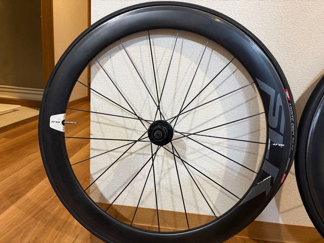 GIANT SLR1 AERO Carbonホイール