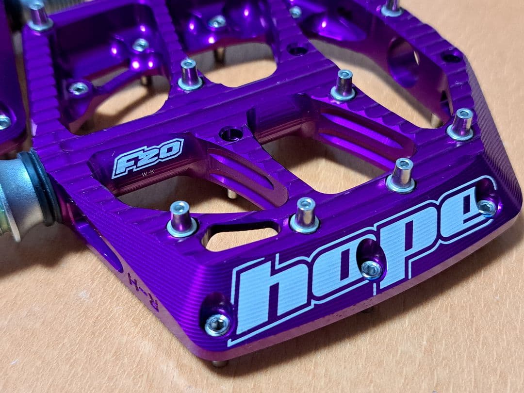 HOPE　フラットペダル　MTB