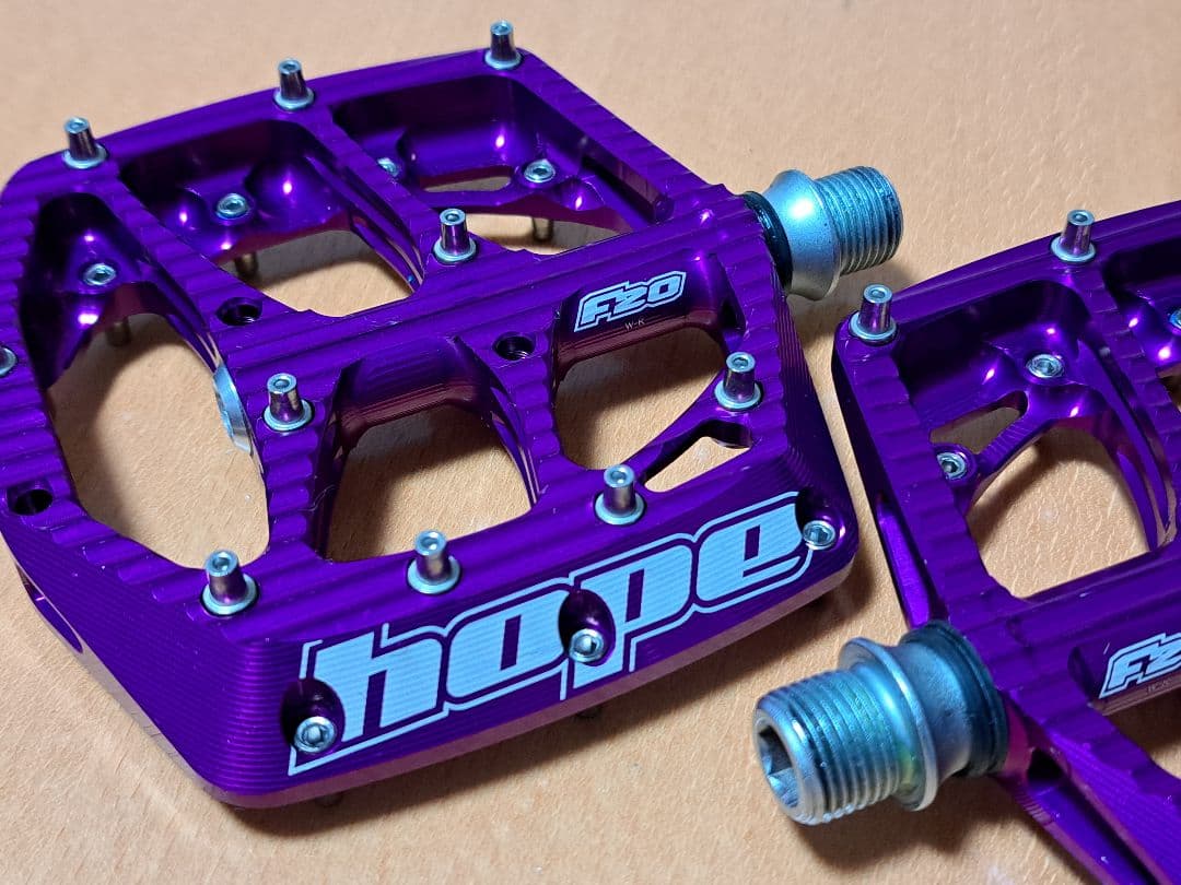 HOPE　フラットペダル　MTB