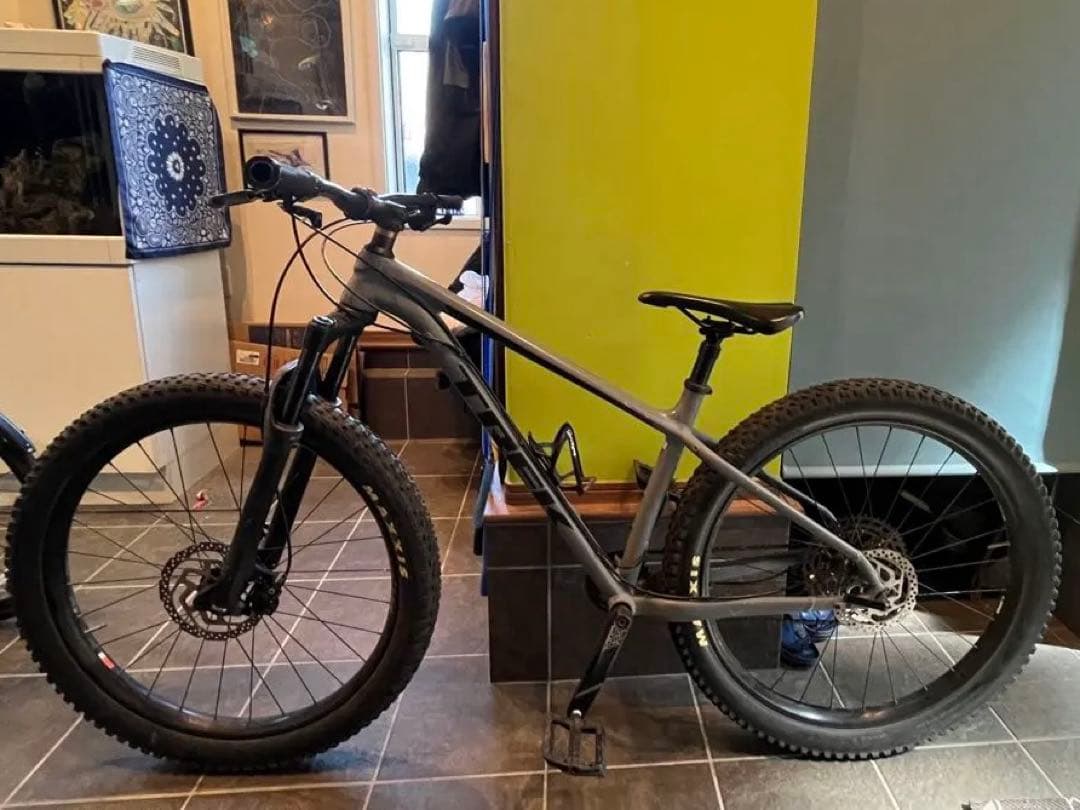2019 TREKロスコ8 17.5（Mサイズ） 27.5+ハードテール