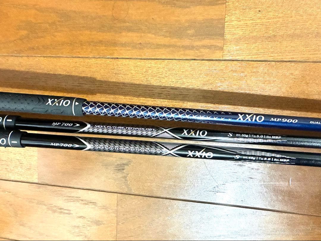 大人気！名器！ゼクシオゴルフクラブ 11本セット　キャディバッグ付　MP900