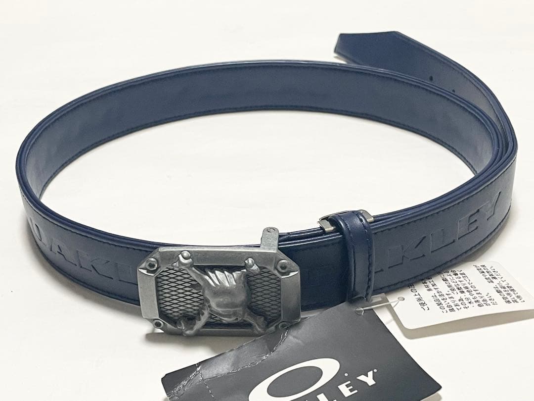 【新品未使用】OAKLEY ベルト スカル エンボス ゴルフ カットフリーサイズ