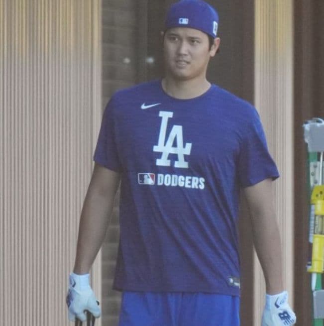 ドジャース大谷翔平選手着用NIKEナイキ Tシャツ ポストシーズン東京シリーズ