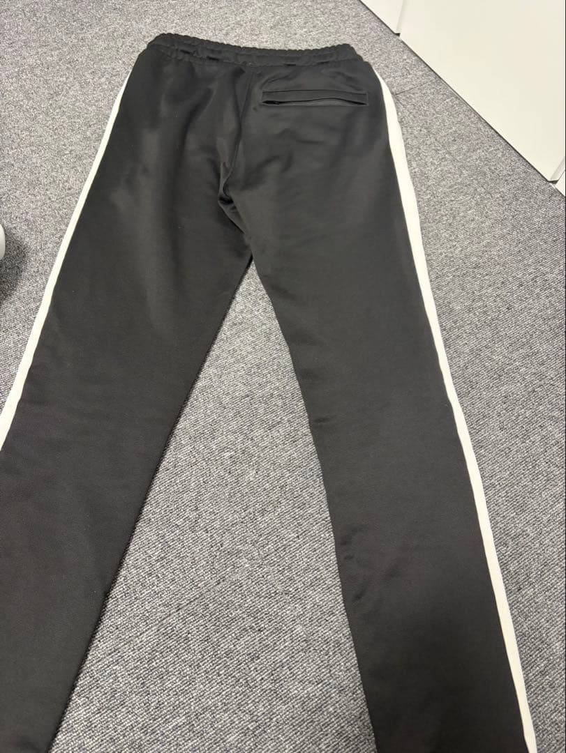 PUMA ブラックジャージパンツ US XS