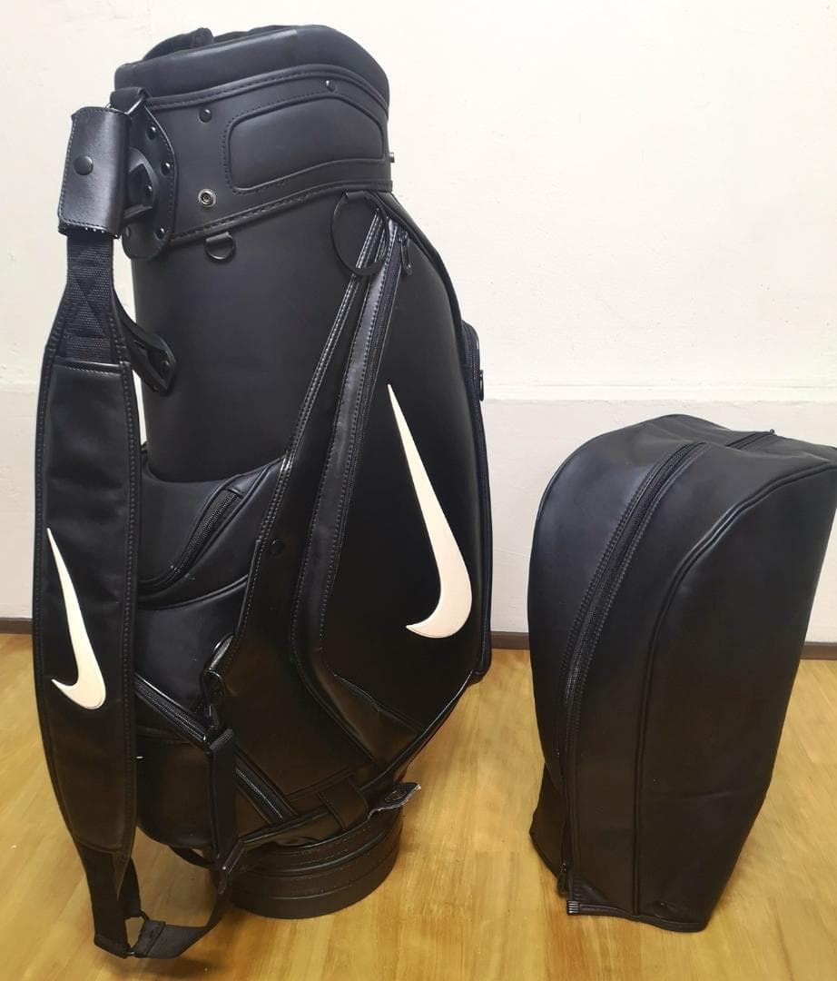 NIKE ナイキのツアーステートメントキャディバッグ(黒・3点カート式）
