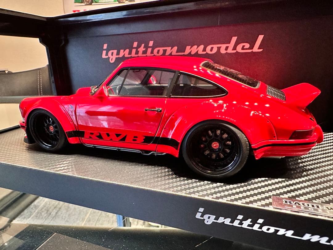 RWB930 Backdate 1/18 イグニション赤