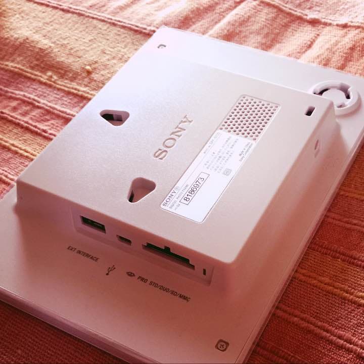 デジタルフォトフレーム スワロフスキー SONY 未使用! 新品!