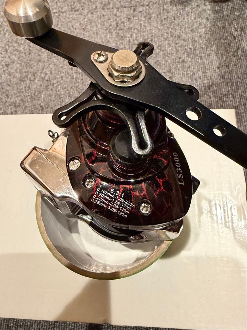 LIE YU WANG LS3000ベイトリール右ハンドル デジタルカウンター付