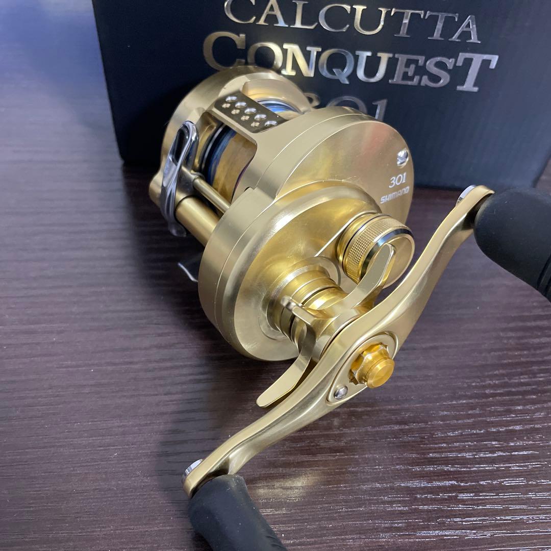 18CALCUTTA CONQUEST 301 ベイトリール