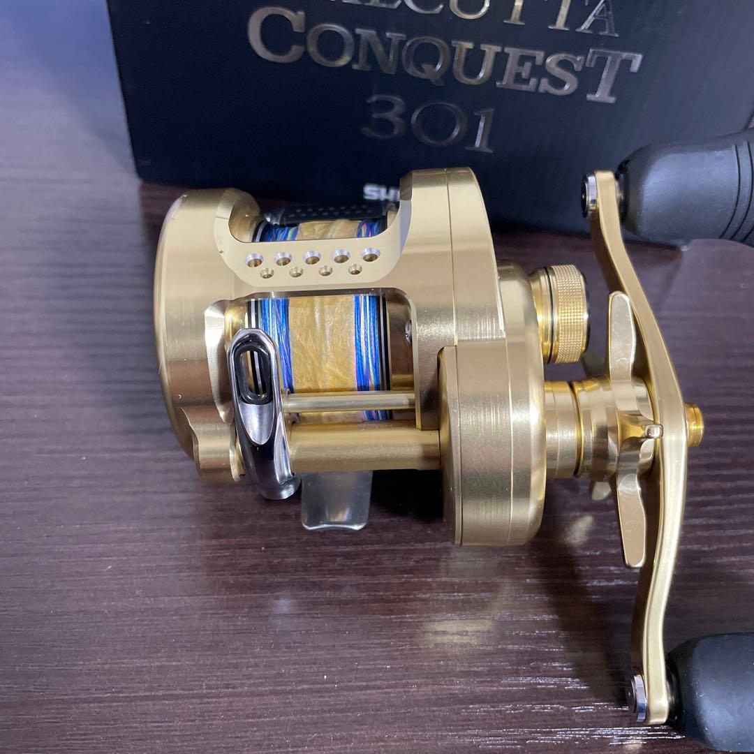 18CALCUTTA CONQUEST 301 ベイトリール