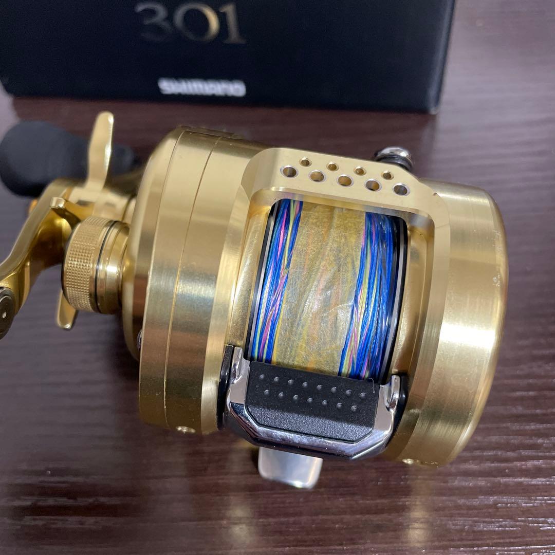 18CALCUTTA CONQUEST 301 ベイトリール