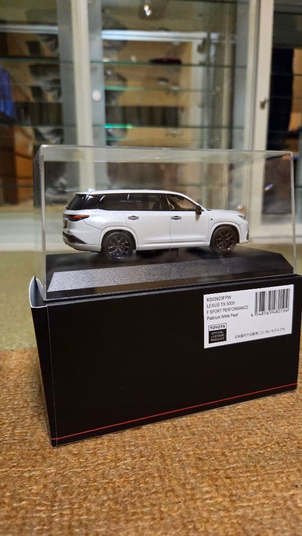 1/43 京商 レクサス TX 500h F スポーツ Performance