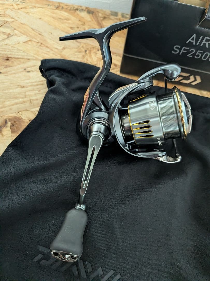 23 AIRITY SF2500SS スピニングリール