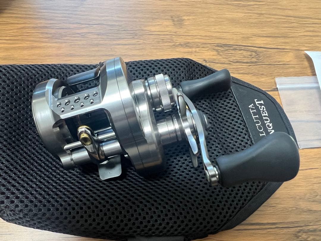 リール SHIMANO CALCUTTA CONQUEST BFS XG LEFT
