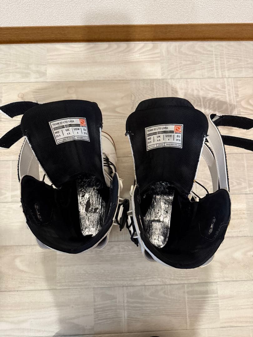 スノーボード deeluxe team ID LTD LARA 23.5cm