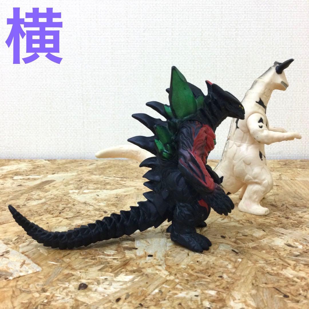 BANDAI ウルトラ怪獣　ソフビ人形　4体まとめセット　高さ12〜13cm