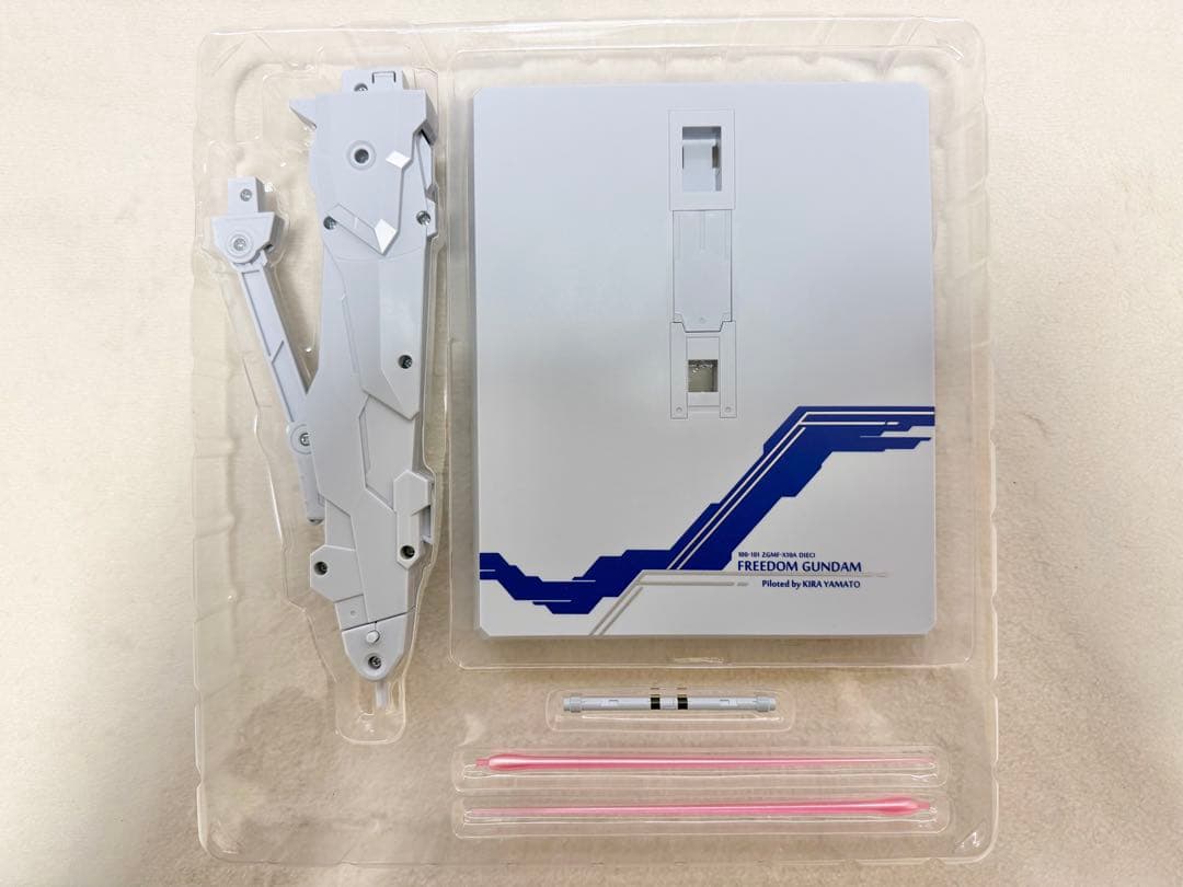 L BUILDフリーダムガンダムCONCEPT2【未使用品】