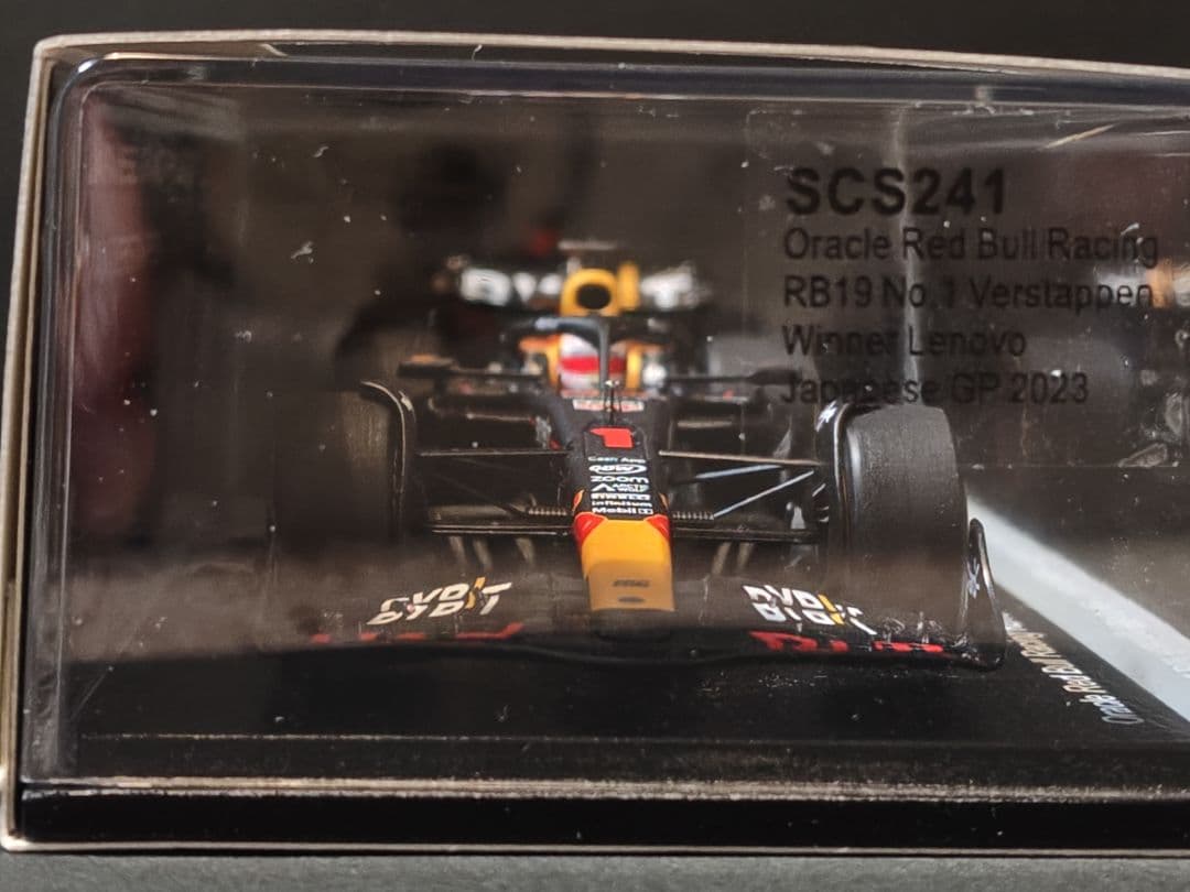 RedBull RB19 フェルスタッペン スパーク 日本GP