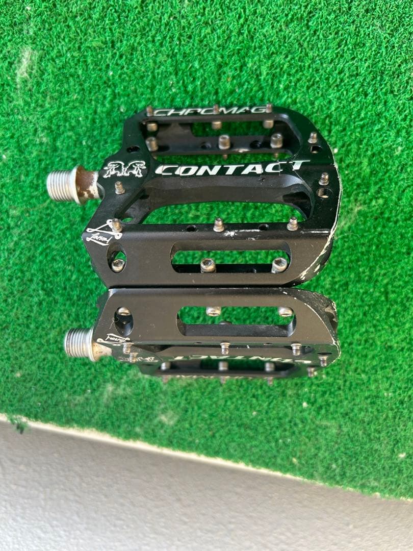そそそ　CHROMAGクロマグ CONTACT フラットペダル MTB