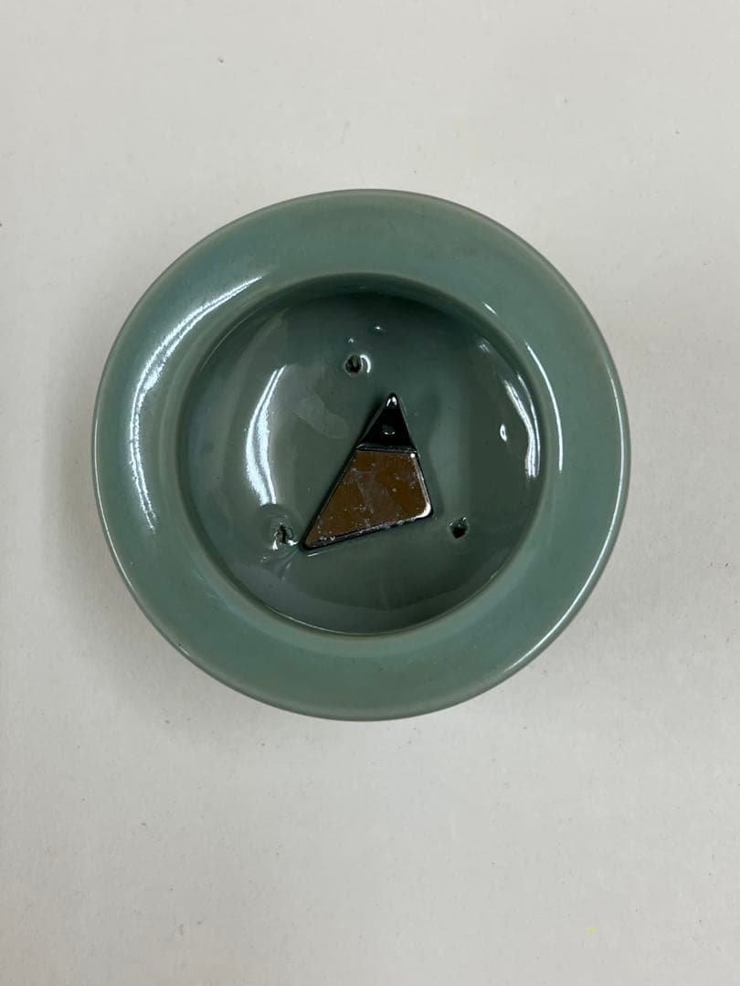 青緑色 陶器 香炉 花模様