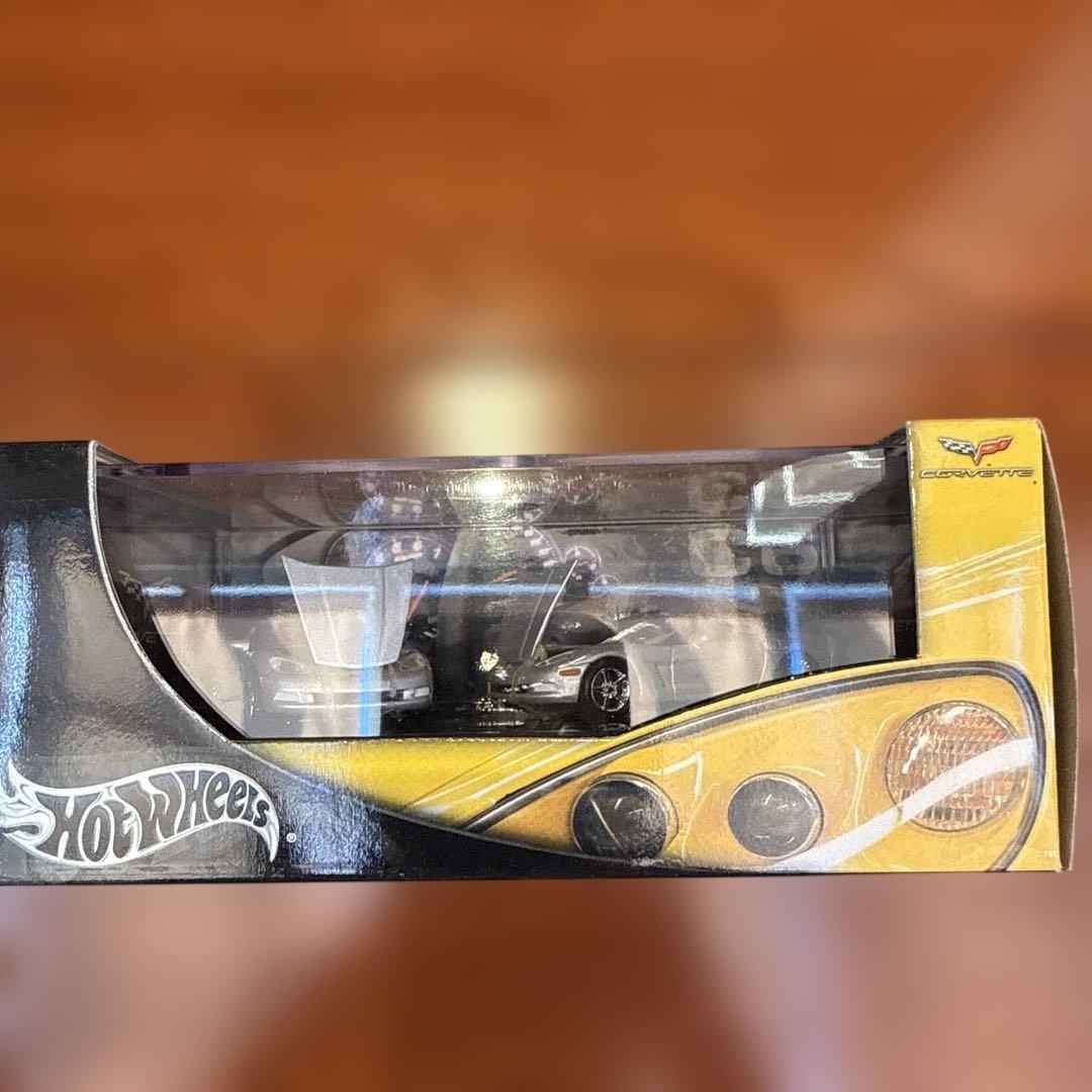 ミニカー No247. HOTWHEELS 2004 CORVETTE C6 2-CAR