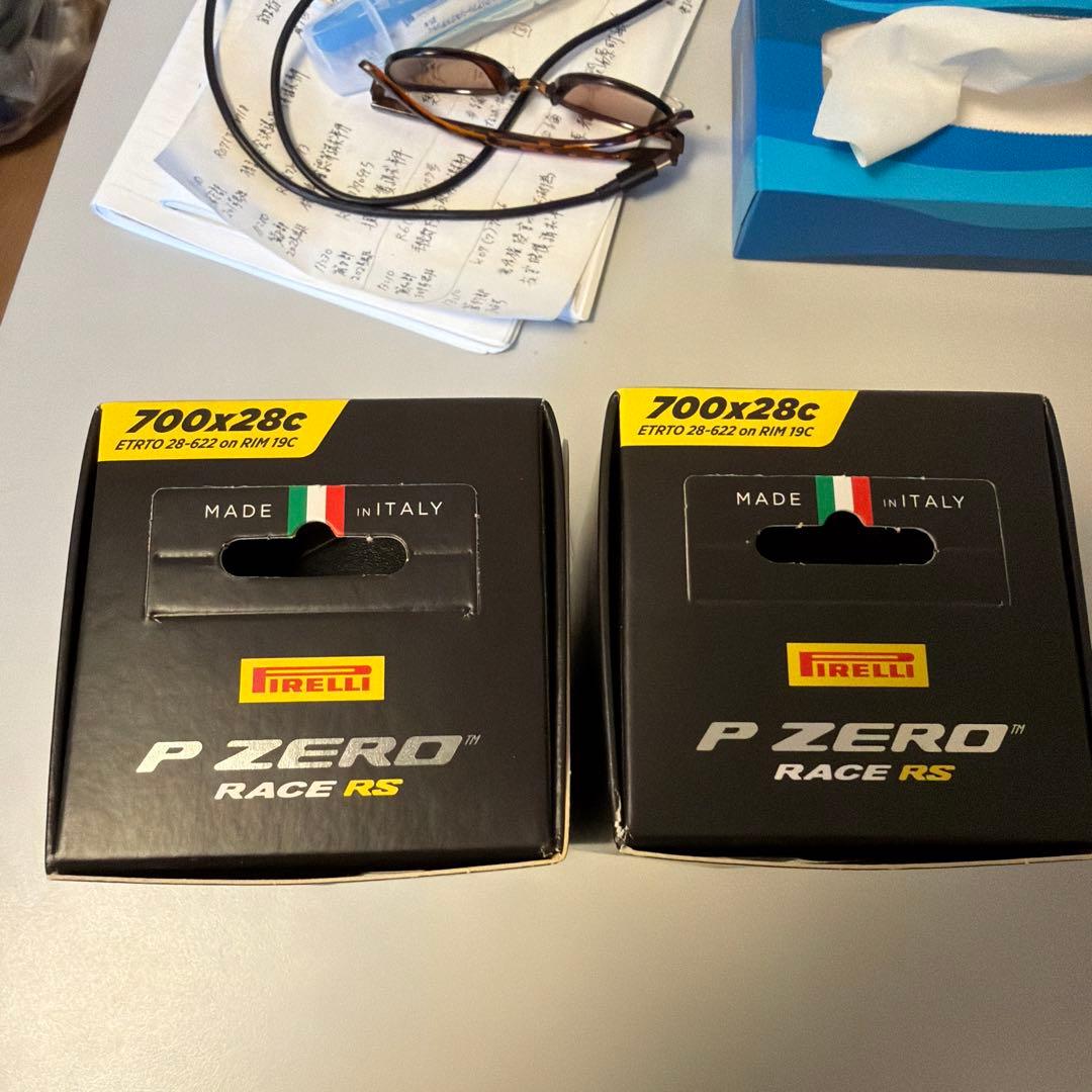 Pirelli P ZERO RACE RS 700x28C クリンチャー 2本
