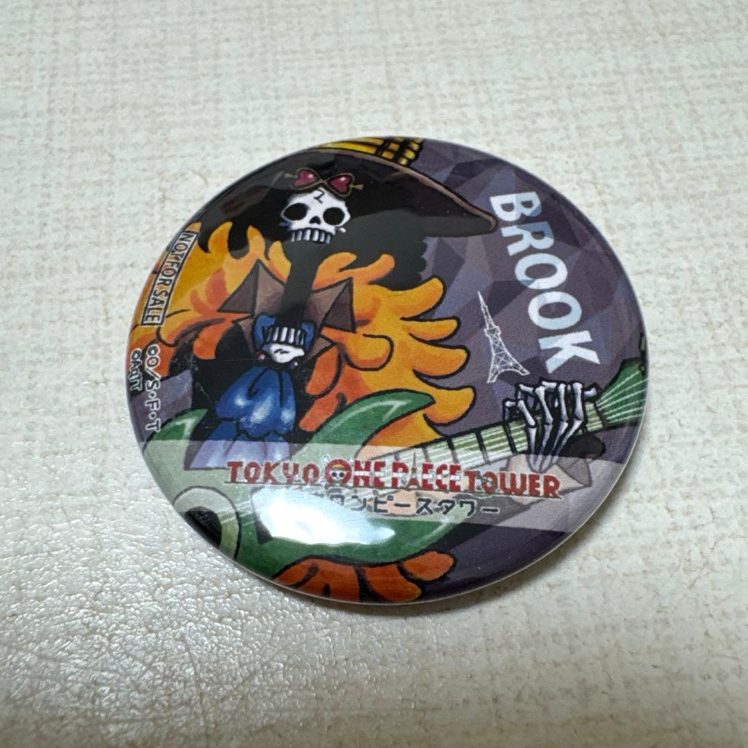 ワンピースタワートンガリ缶バッジ ブルック2種&4周年ステッカー他ブルックセット