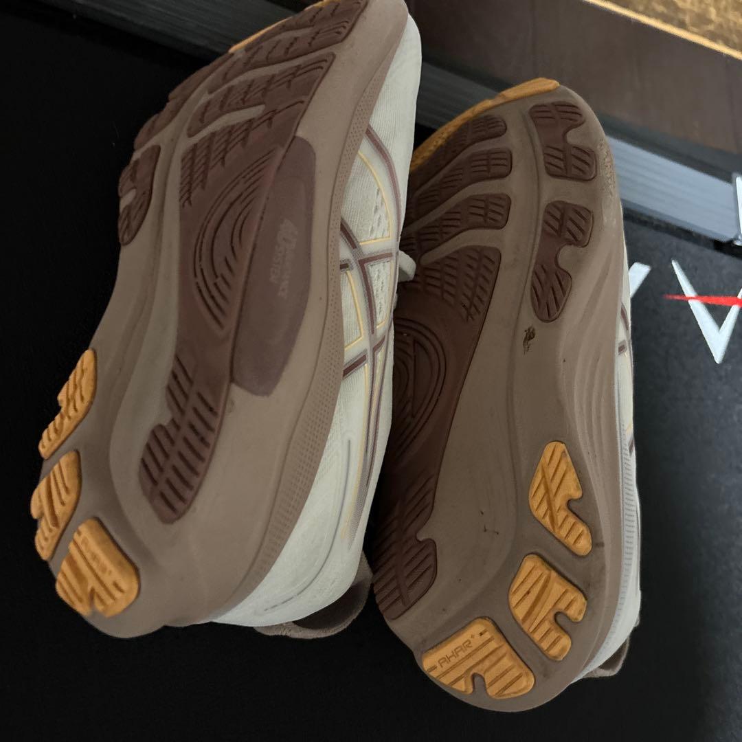 美品asics ゲルカヤノ32 レディース24cm