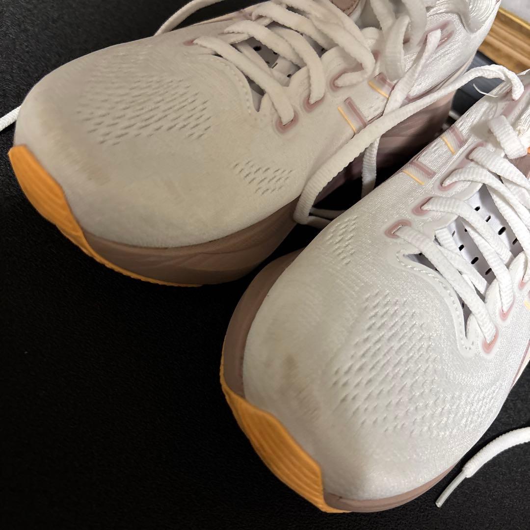 美品asics ゲルカヤノ32 レディース24cm