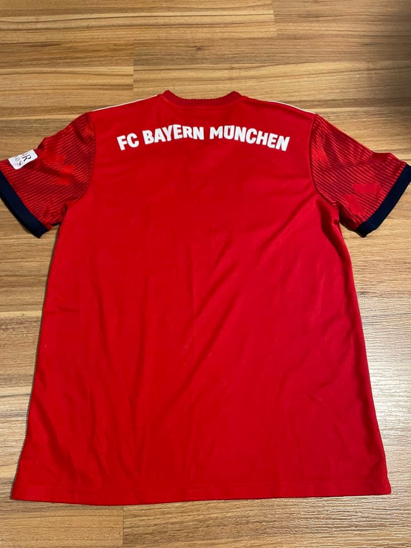 adidas FC Bayern Munchen シャツ Mサイズ レッド