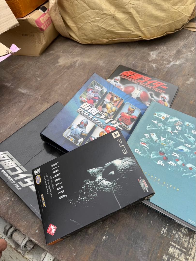 遺品整理　　レア物全て 100サイズ3箱　　整理品の為現状渡し