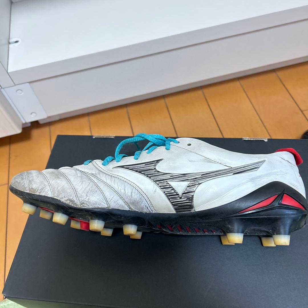 サッカースパイク　Mizuno　モレリアNEO Ⅳ JAPAN 箱、袋有り