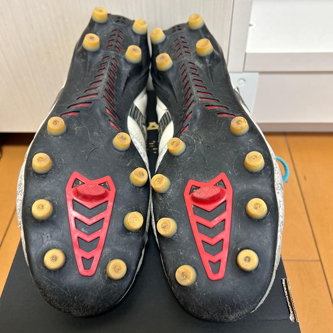 サッカースパイク　Mizuno　モレリアNEO Ⅳ JAPAN 箱、袋有り