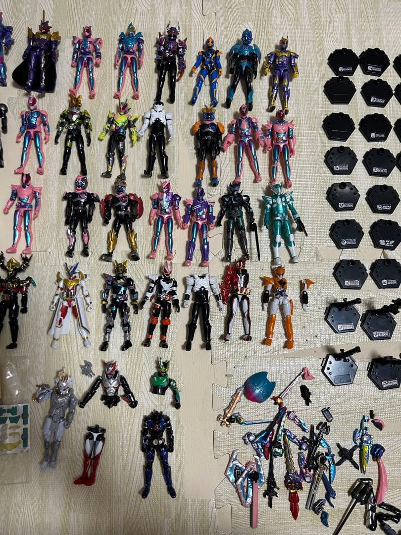 仮面ライダー　装動　食玩　まとめ売り