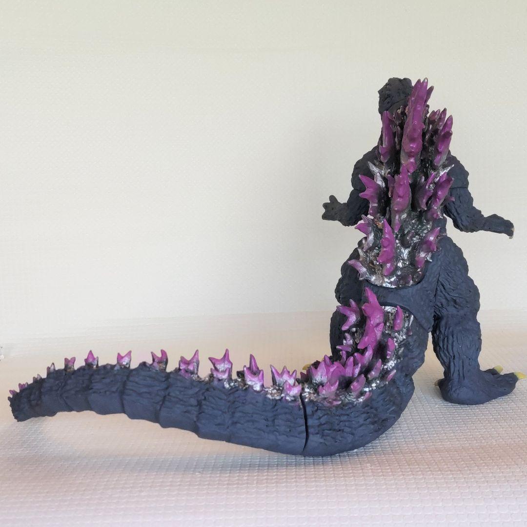 ミレニアムゴジラフィギュア