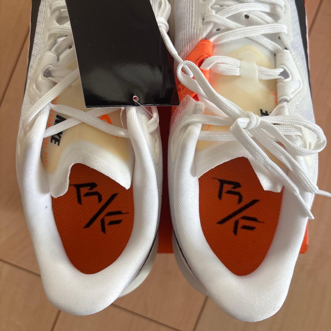 【新品】Nike ランニングシューズ　エアズームライバルフライ4 26cm