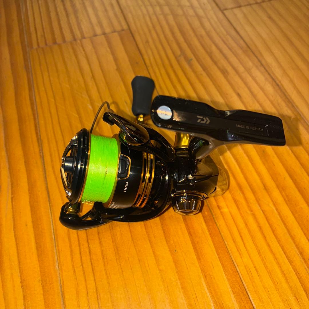 Daiwa LEGALIS LT2500S-XH スピニングリール