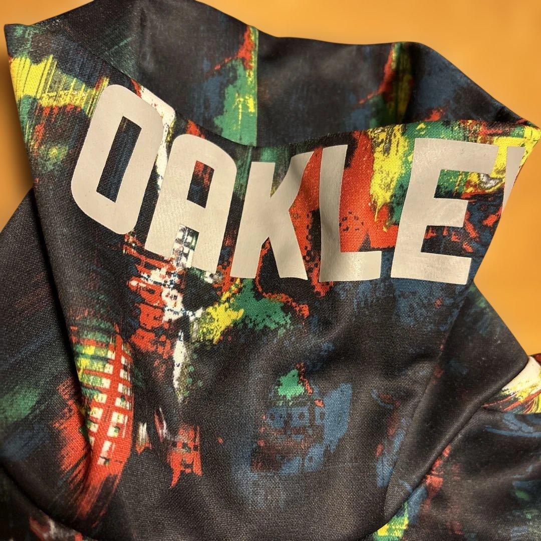 OAKLEY カラフルジャケット ハイネック