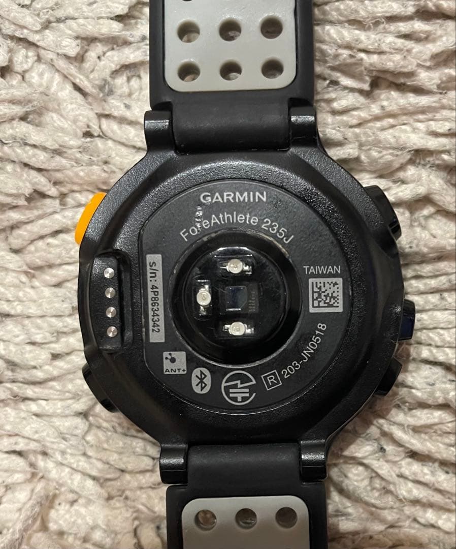 陸上競技用具 Garmin235J