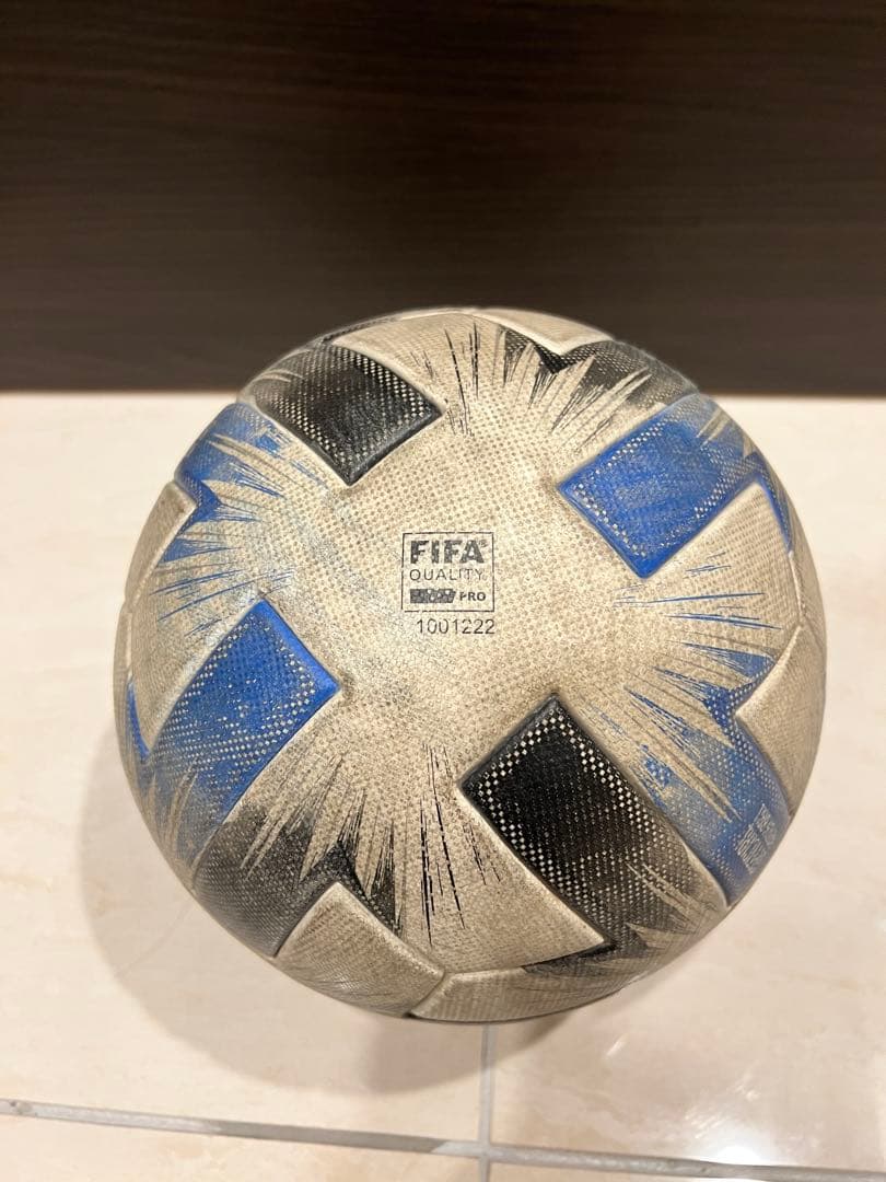 サッカー公式球　ツバサ