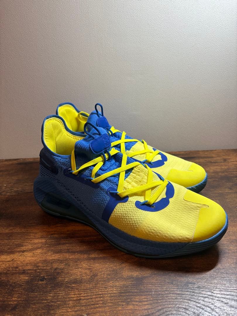 【希少】アンダーアーマーカリー6 Curry6 UNDER ARMOUR
