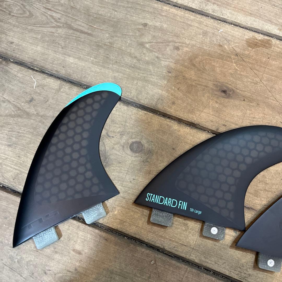 TOOLS フィン　新品　箱なし　トライフィン定価9900円