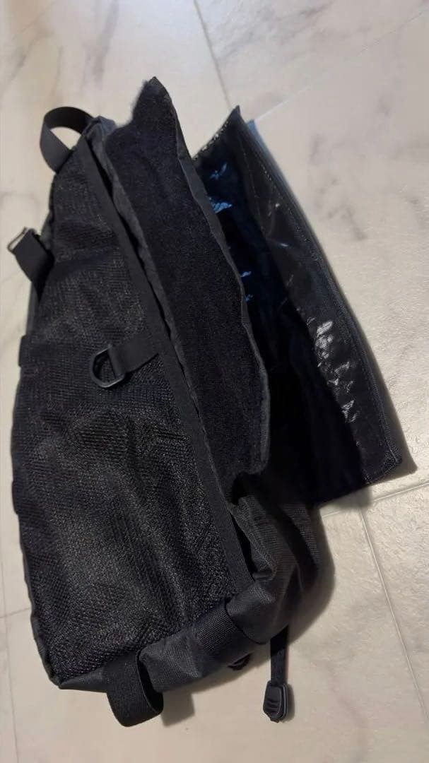 【narifuri 】タクティカルフレームボディバッグ/ブラック/自転車