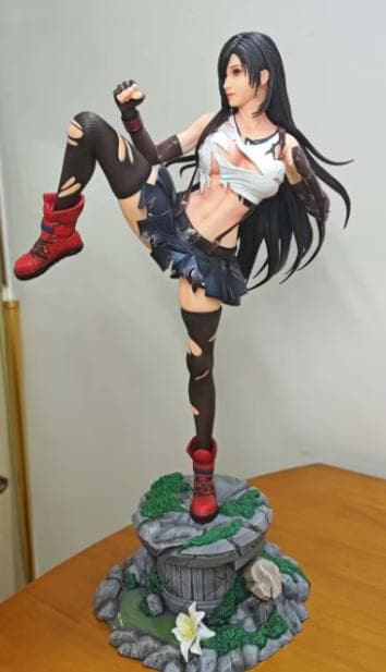 ファイナルファンタジー　ティファ　戦闘Ver.　ガレージキット　フィギュア